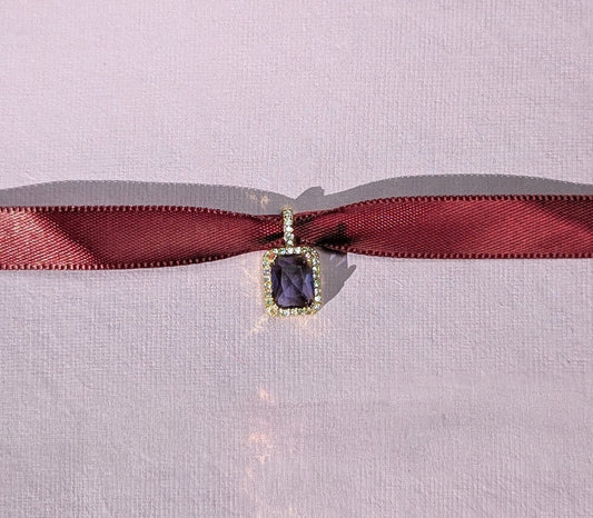 Regal Choker